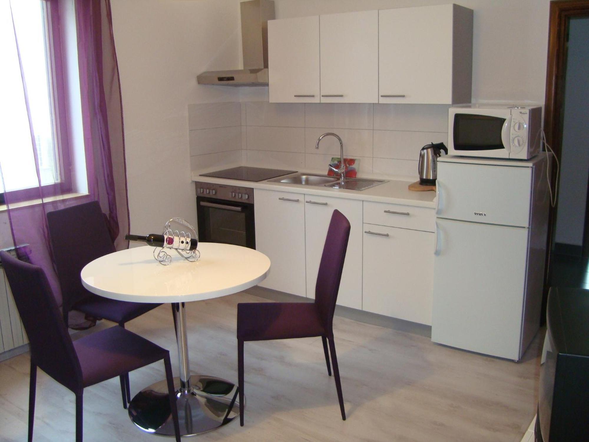 Peloza Apartman *